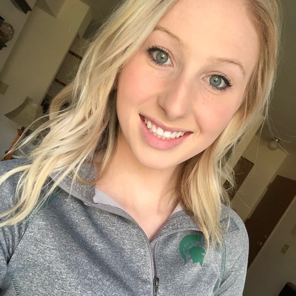 Meet your Posher, Katelyn